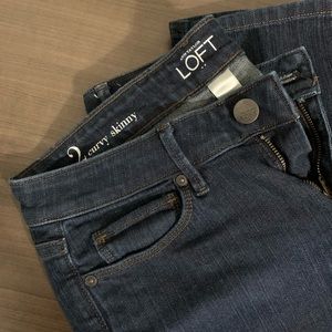 LOFT • Curvy Fit Skinny Jeans